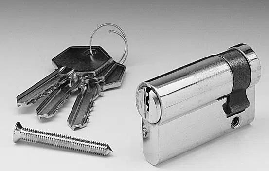 Emerald Locksmith Shop Long Beach, CA 562-567-6817 Emerald Locksmith Shop Long Beach, CA 562-567-6817